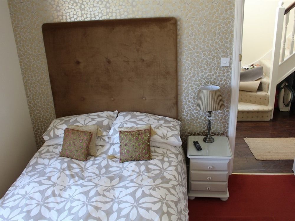 Laurels Guesthouse Witney Kültér fotó